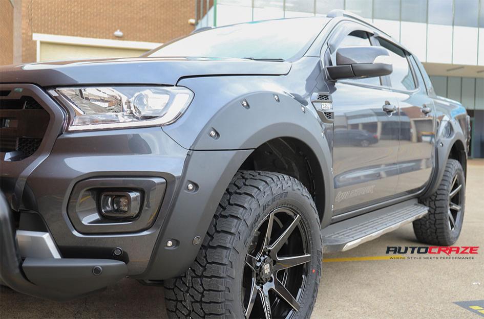 FORD RANGER AVALANCHE GLOSS BLACK MILLED ACCENTS
